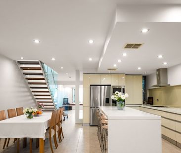Stylish Contemporary Family Living in Cremorne - Photo 5