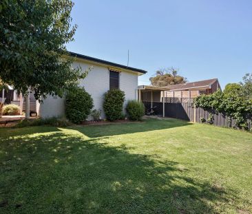 17 Melinga Crescent, Mornington. - Photo 2