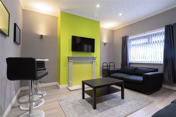 23 Highroyd Lane, Huddersfield, HD5 - Photo 1