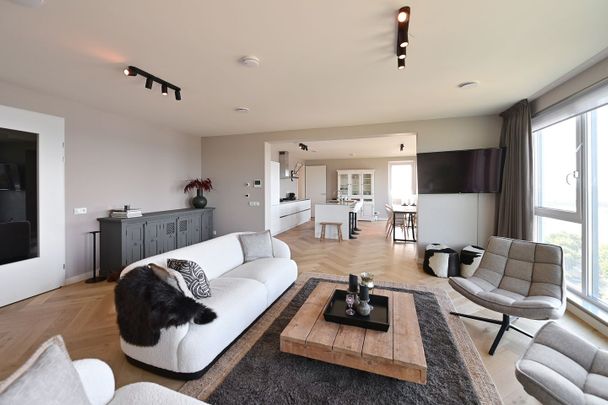 Appartement te huur: Zeeduinweg 540 1361 BG Almere - Photo 1