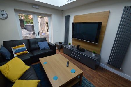 7 bedroom apartment to rent - Photo 2