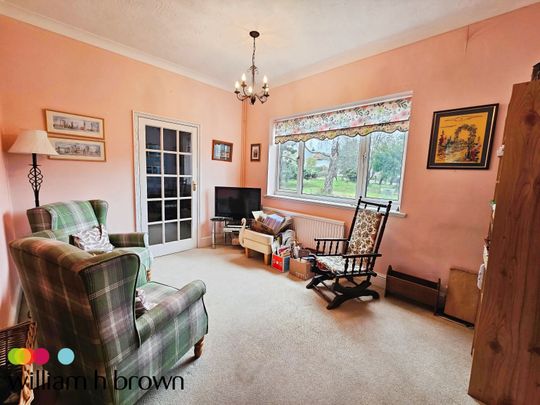 Fronks Road, Harwich - Photo 1