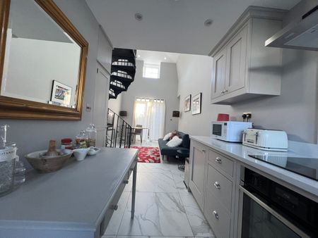 1 Bed Flat, Melrose Road, SW18 - Photo 4