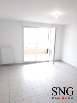 T2 AVEC PARKING ET BALCON - Photo 1