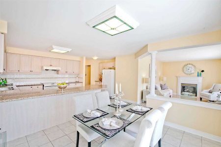 For Lease - 108 Melbourne Drive, Richmond Hill, Ontario - Photo 4