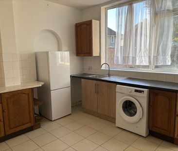 7 bedroom semi-detached house to rent - Photo 4