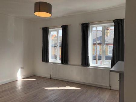 2 Bed Semi-Detached House, Abbey Road, CR0 - Photo 4