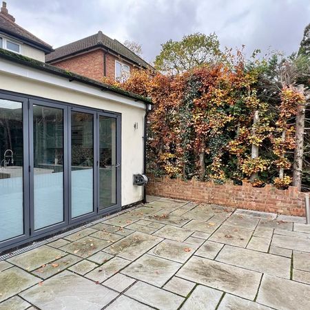 3 bedroom semi-detached house to rent - Photo 4