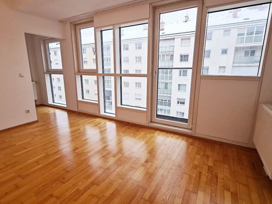 INNSTASSE, gepflegte 87 Neubau-Maisonette, 2 Zimmer, Komplettküche, Wannenbad, Parketten, 4. Liftstock - Photo 1