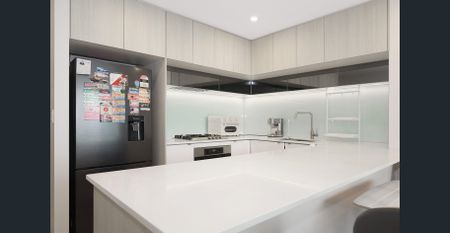 Comfortable 2 bedroom home in the heart of Ashfield - Photo 3