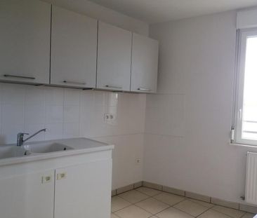 Location Appartement 4 pièces 70m² DIJON 21000 - Photo 2