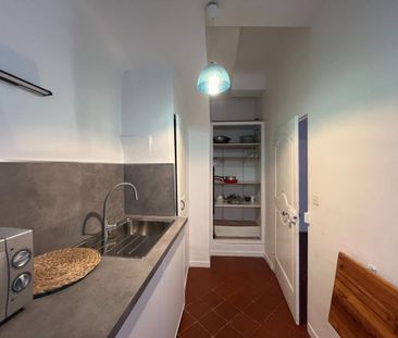 Studio meublé à louer – Centre-ville d’Aix-en-Provence - Photo 1