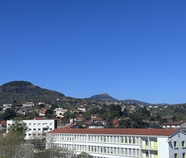 Location Appartement 4 pièces 80m² BEAUMONT 63110 - Photo 2