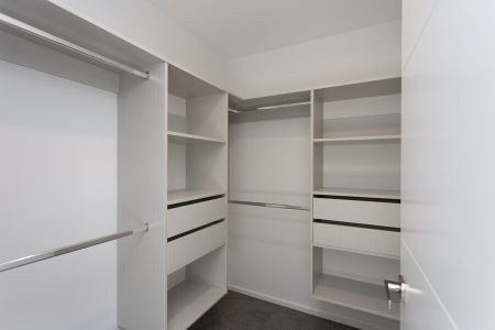 Ravenswood – Spacious Family Home! - Photo 4