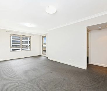 1002/8 Brown Street, Chatswood. - Photo 5