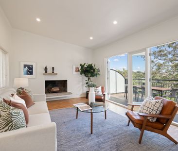 North facing with harbour views across to Castlecrag - Photo 1