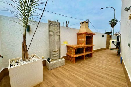4 BEDROOM VILLA - TORRE DE LA HORADADA - Photo 4