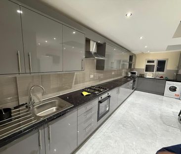 1 bedroom in a house share to rent - Photo 6