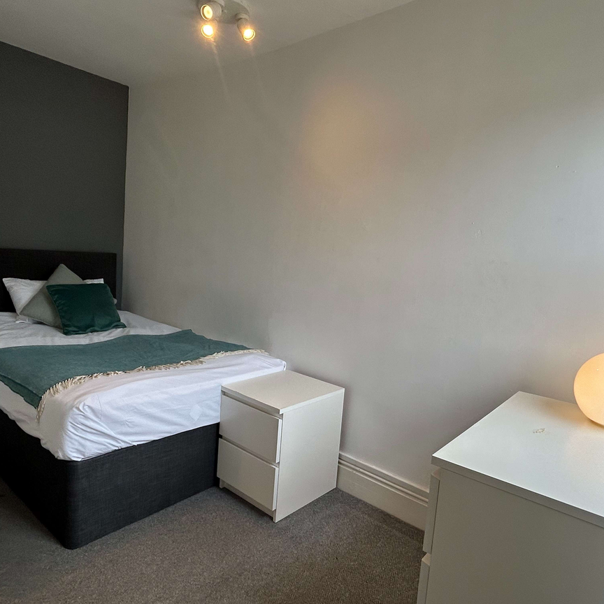 Nailsworth Terrace - Photo 2