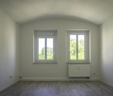 3-Raum-Wohnung mit Balkon in begrünter Wohnlage - Photo 2