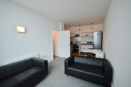 2 bedroom apartment to rent - Photo 3