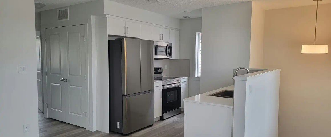 2 bedroom 1 bath — 2 Bedrooms Townhouse - Photo 1