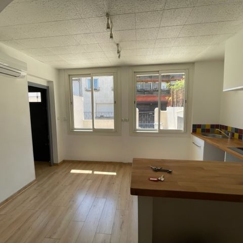 Location Maison 5 pièces 100m² PEROLS 34470 - Photo 1
