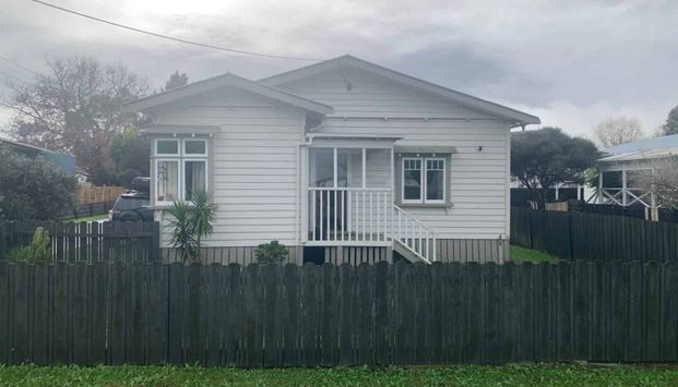 2 bedroom + study or 3 bedroom - Photo 1