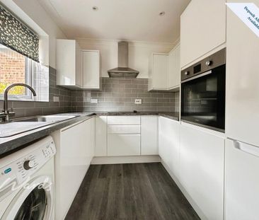 2 bedroom retirement property to rent - Photo 6