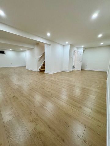 For Lease - 8 Devins Drive Unit# Basement, Aurora, Ontario - Photo 5