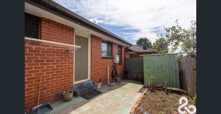 AFFORDABLE STARTER - Photo 3