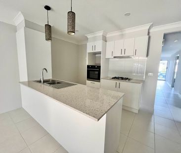 7 Crestwood Road, Thornton - Photo 6