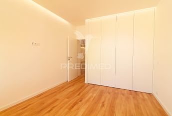 Apartamento T2+1 em Faro