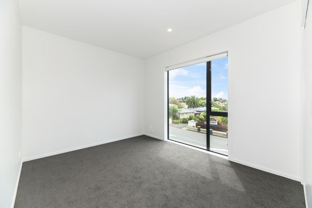 Modern living in New Lynn - Photo 1