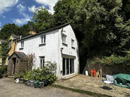 3 bedroom end of terrace house to rent - Photo 3