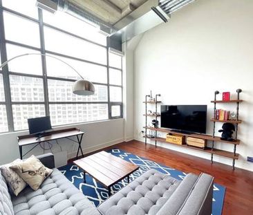 EXTRAORDINARY 1 BDRM LOFT IN TIP TOP LOFTS! - Photo 1