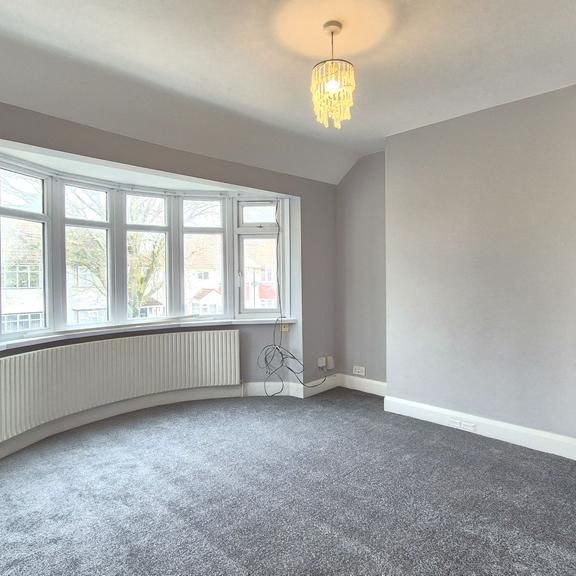 2 bedroom maisonette to rent - Photo 1