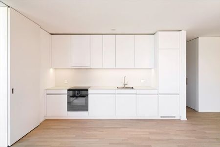 High-end modern apartment in a new high-quality building - Photo 5