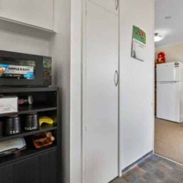 Charming 2BR Unit in Fitzroy! - Photo 1