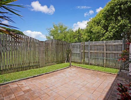 5/3 Alroy Street, Pimlico QLD 4812 - House For Rent - $350 | Domain - Photo 4