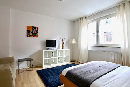 Perfekt Wohnen in Köln-Ehrenfeld: Möbliertes Apartment mit Balkon - Photo 2