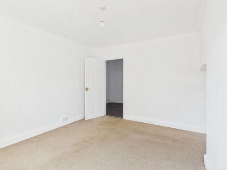 2 Bedroom - Photo 2
