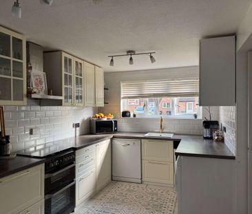 3 bedroom terraced house to rent - Photo 1
