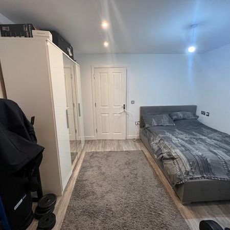 Studio to rent - Photo 3