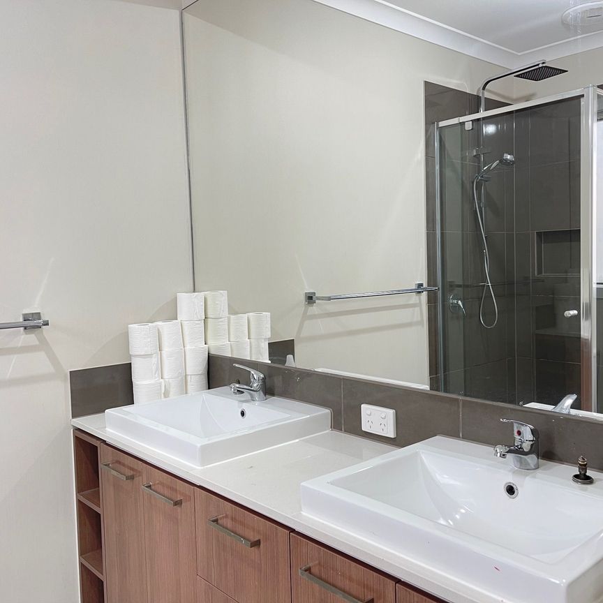 Comfort Has Never Looked This Good! - Photo 1