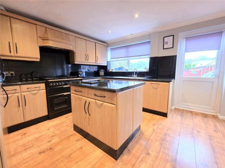 3 bedroom terraced house to rent - Photo 5