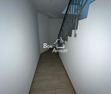 Location Appartement 3 pièces 54m² ST PRIVAT LA MONTAGNE 57855 - Photo 3