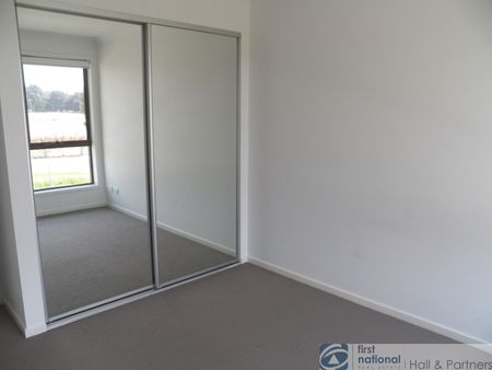 10 Solar Close, Cranbourne East - Photo 4