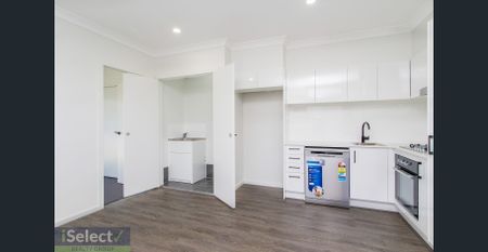 Near New Masterton Built Granny Flat - Photo 2