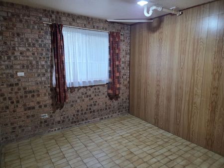 Home For Rent - Photo 5